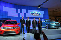 【東京モーターショー2005】ワールドプレミアの新型SUV「イクエイター」と「フォーカス・ヴィニャーレ・コンセプト」
