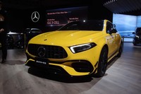 「Aクラス」の最強モデルたる「AMG A45 S 4MATIC＋」。2019年11月以降にデリバリーが始められる。