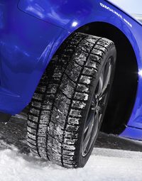トーヨーが「オブザーブ ギズ2」を発表　ウエット性能も重視した新しい冬用タイヤの画像