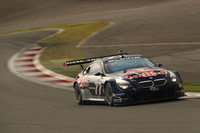 イベントでは、レーシングカー「BMW ALPINA B6 GT3 Red Bull」のデモランも催された。