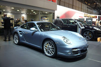 3.8リッターターボエンジン（520ps）搭載の新型「ポルシェ911ターボS」。