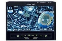 モニターを開くと、タッチパネル式の7型ワイドVGA画面があらわれる。