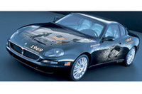 
	【写真上】「フェラーリ612スカリエッティ」
	【写真下】「マセラティクーペ」（マセラティ社90周年記念デコレートカー）
	 