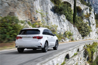 「MDX」のリアビュー。