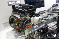 エンジンには純ガソリン車の「ソリオ」と同じ「K12C」型が採用されている。