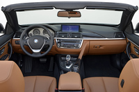 新型オープン「BMW 4シリーズ カブリオレ」発売の画像