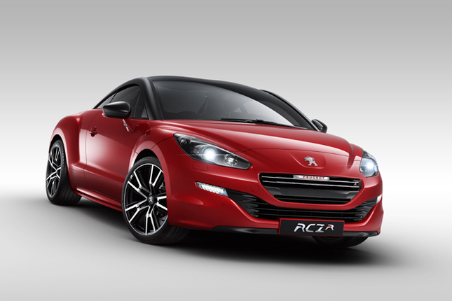 シリーズ最強の270psを誇る「プジョーRCZ R」。
