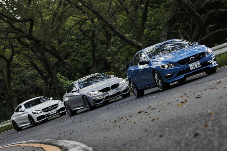 高性能クーペに、貸し切りの状態にある箱根のターンパイクで存分に試乗した。「AMG」や「M」と異なる、「ポールスター」の魅力とは？（photo：北畠主税）