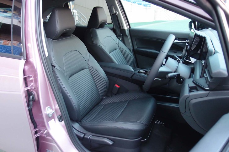 日産ノート（フロントシート）