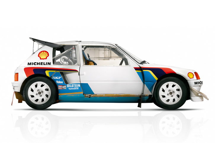 1984年シーズンの終盤に投入されると同時に、圧倒的な強さを見せてライバルを驚かせた「プジョー205ターボ16」。1985年には11戦中7勝を挙げて年間タイトルを獲得している。