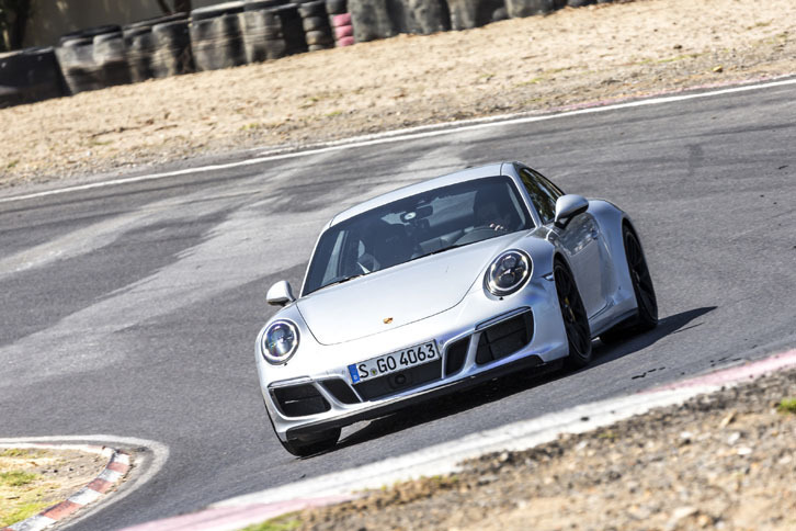 ポルシェ911カレラGTS