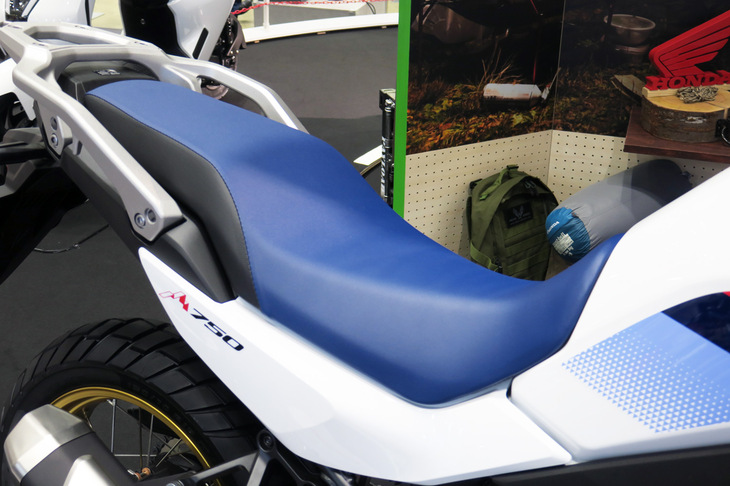 ホンダXL750トランザルプ