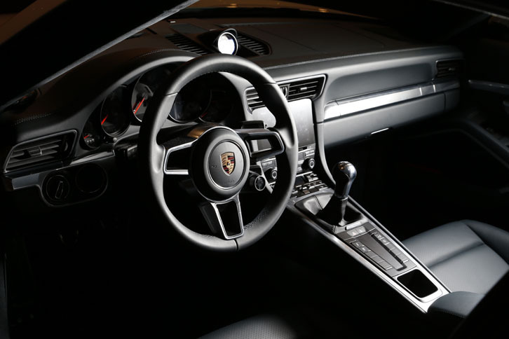 ポルシェ911カレラ（7MT）