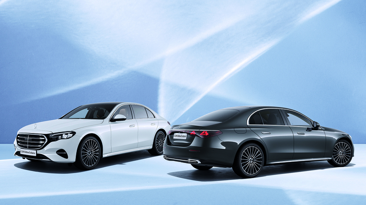 「MANUFAKTURオパリスホワイト（メタリック）」が150台、「グラファイトグレー（メタリック）」が50台の台数限定で販売される。