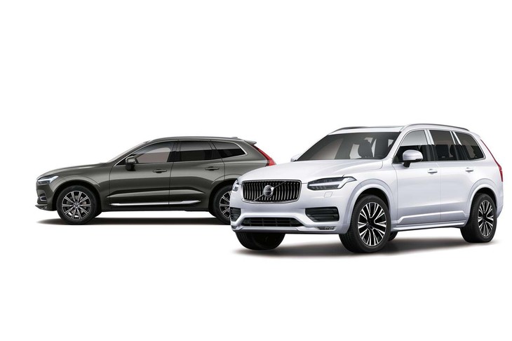 「ボルボXC60 B5 AWDインスクリプション」（写真左）。写真右は、上級SUV「XC90 B5 AWD」の限定車「ノルディックエディション」。
