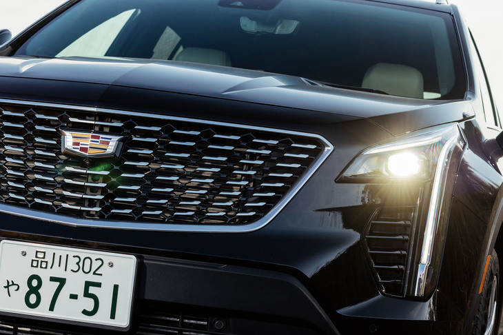 世界のプレミアムコンパクトSUV市場にGMが満を持して投入した「キャデラックXT4」。キャデラックとしては初となる、C～Dセグメント相当のSUVだ。
