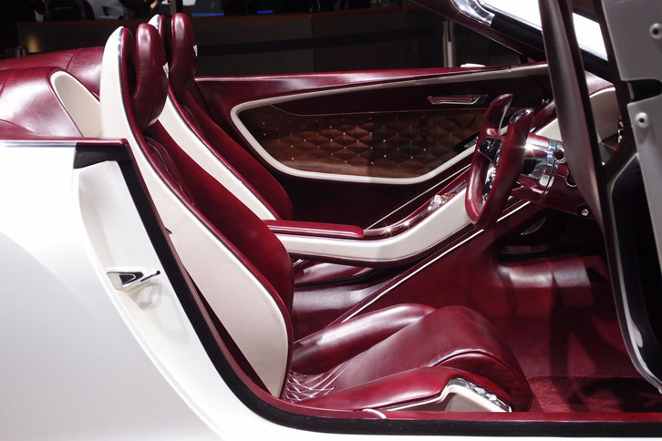 ベントレーEXP 12 スピード6e