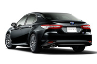 トヨタが新型「カムリ」日本仕様の内外装を初公開の画像