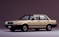 1985年に登場した6代目「日産サニー（B12）」。キャッチフレーズは“トラッド・サニー”だったが、その伝統は初代「ローレル」から始まったといえるだろう。