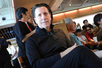 プレゼン会場には、2017年から日産のグローバルデザインを統括しているアルフォンソ・アルバイサ氏の姿も。