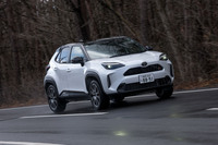 クルマの各所で運動性能およびドライブフィールの向上が図られた「GRスポーツ」。それと引き換えに燃費は25.0km/リッター（WLTCモード）と、他のグレードよりややダウンしている。