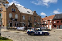 わざわざ街の中心をスタートにするのが、日本では考えられない。みんな飲みながら観戦できるし、いいことしかない！