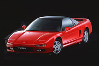 1989年に発表、1990年に発売された初代「ホンダNSX」は、2006年まで販売された。