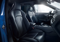 新型「アウディRS 4アバント」が日本上陸の画像