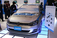 デモカーの「フォルクスワーゲン・ゴルフ」。
