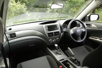 「20S」のブラック内装