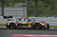 
    最終的にGT300クラスを制した、アンドレ・クート／千代勝正組のNo.10 GAINER TANAX GT-R。
    