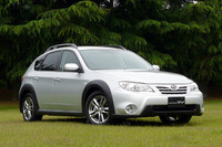 「スバル・インプレッサXV」。車名の「XV」は、クロスオーバー・ヴィークルの意。