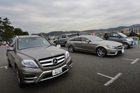 「Cクラス」や「Bクラス」以外にも、さまざまなクルマがリリースされた2012年。写真は大幅なマイナーチェンジを受けたコンパクトSUVの「GLK」と、ニューモデルの「CLSシューティングブレイク」。