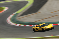 「アヴェンタドールLP750-4 SV」の乾燥重量は1525kg。スタンダードモデルに比べ、50kgの軽量化を実現した。
    