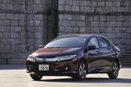 ホンダ グレイス 価格 新型情報 グレード諸元 価格 Com