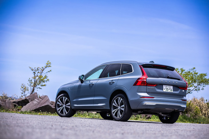 ボディーカラーは、9万2000円の有償色となる「サンダーグレーメタリック」（写真）を含む、全10色から選択できる。