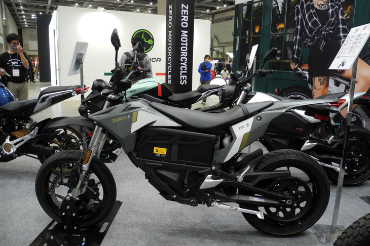 ゼロモーターサイクルズFXS