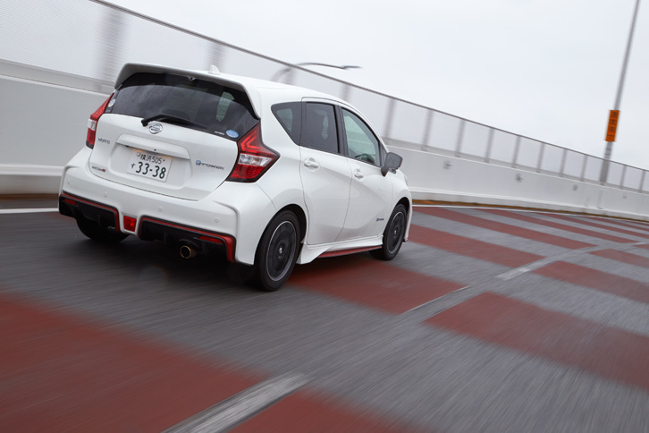 2016年11月～2017年2月における「ノート」の販売に占める「e-POWER NISMO」の割合は6.3％。独自の改良が施されたスポーツモデルとしては、高い比率となっている。