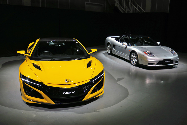 会場には2020年モデルの2代目「NSX」や、初代NSXの「タイプS」（2004年モデル）も展示されていた。