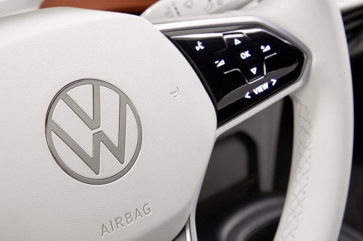 ID.3（ステアリングスイッチ）