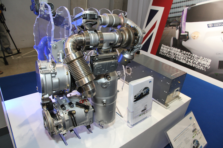 イギリスのエンジニアリング会社であるリカルドが展示していた、フォードと共同開発中という、1.5リッターのディーゼルエンジンと組み合わせるマイルドハイブリッドシステム。48V仕様のスターター／ジェネレーター、電動ターボチャージャーなどで構成される。