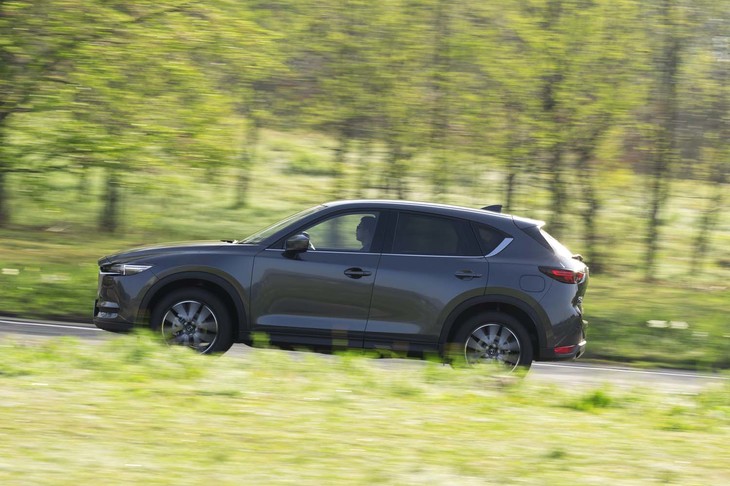 ディーゼルモデルの販売比率が7割を超えているという「CX-5」。マツダとしては、もっとガソリン車の比率を高めたいという狙いがあるようだ。