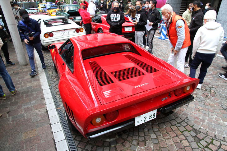 大いに注目を集めていた「フェラーリ288GTO」だが、なんと1983年「308GTB」をベースに製作したレプリカとのこと。