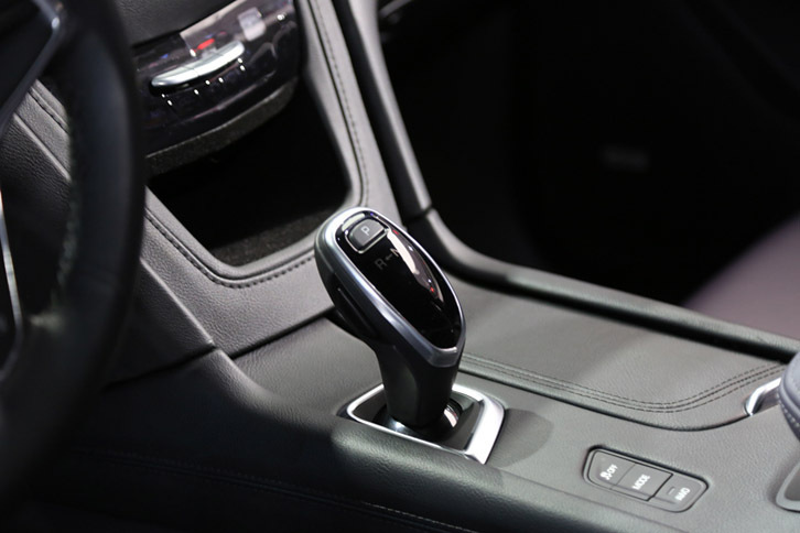 キャデラックXT5