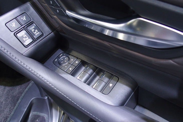 トヨタ・ヴェルファイア スぺーシャスラウンジ コンセプト