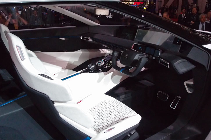 三菱e-エボリューションコンセプト（インテリア）