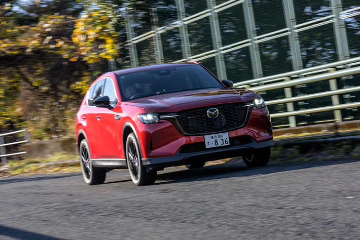 パワーユニットは3.3リッターの直6ディーゼルターボエンジン。最高出力：231PS/4000-4200rpm、
	最大トルク：500N・m/1500-3000rpmを発生する。