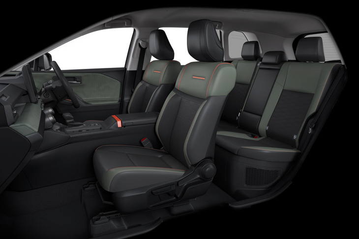 「RAV4アドベンチャー」グレードの室内。