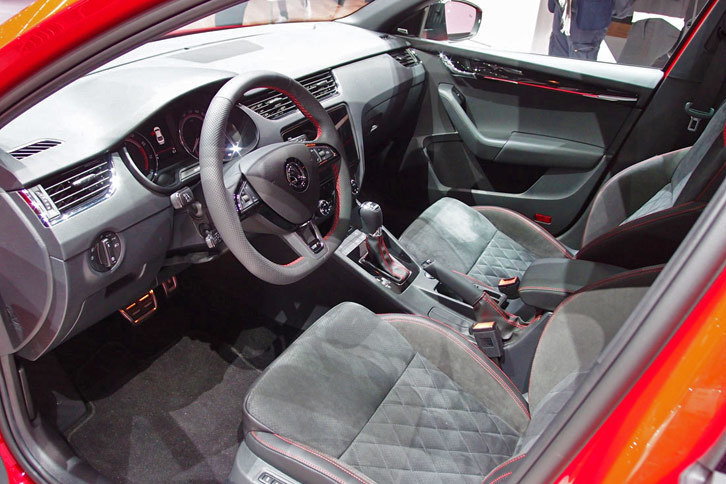 シュコダ・オクタヴィアRS245