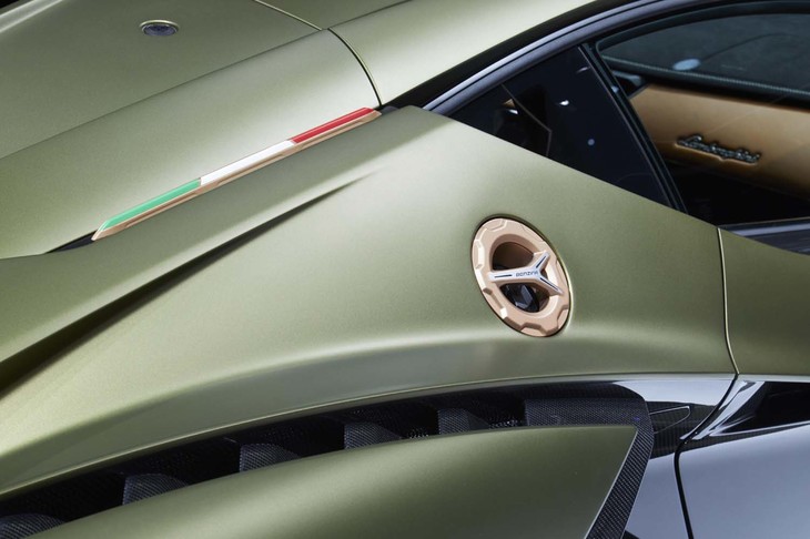 ランボルギーニ・シアンFKP 37（フューエルリッド）